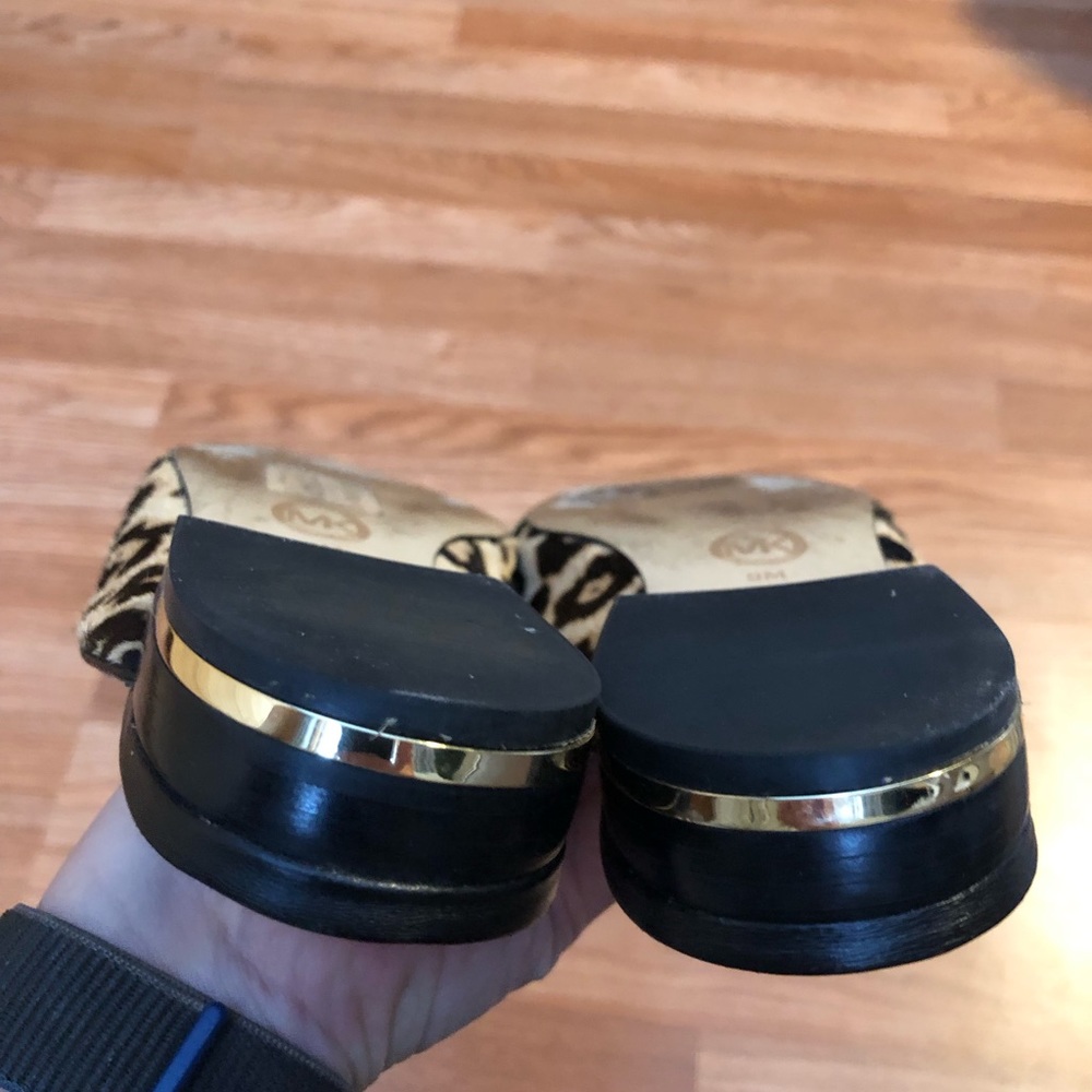 Michael Kors leopard print leather slip on shoes - Picture 4 of 5